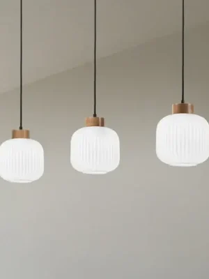 Závěsné svítidlo Harmony, délka 110 cm, opálové sklo dubové dřevo, 3 světla. Omezená Nabídka