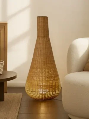 Lucande stojací lampa Takeo, ratan, výška 115 cm, E27 Vysoce Kvalitní