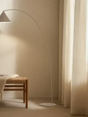 Zlevněný Lindby Lampa Triangolo, béžová, výška 195 cm, kov, E27