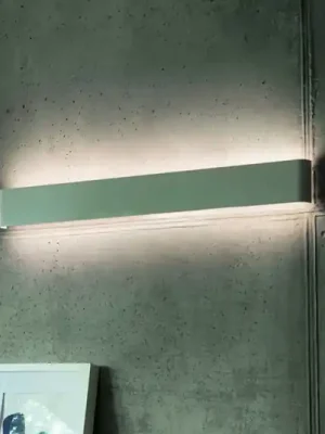 Nástěnné světlo IDEAL LUX Delta, bílé, šířka 83 cm, 3 000 K Nová Kolekce