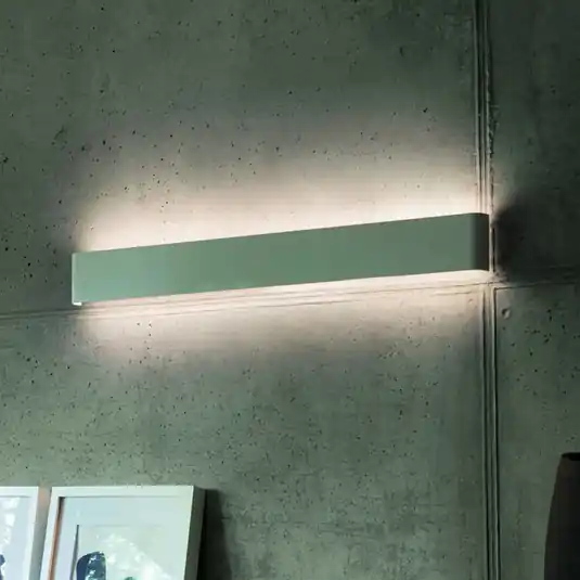 Nástěnné světlo IDEAL LUX Delta, bílé, šířka 83 cm, 3 000 K Nová Kolekce