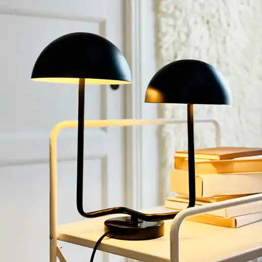 Dyberg Larsen stolní lampa Cluster, černá, kov, 2-ramenná. Poslední Šance