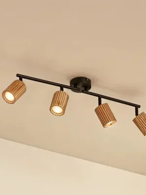 Zlevněný Lindby Stropní bodové světlo Stralino, 4 žárovky, délka 60 cm, dřevo