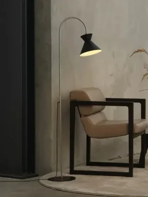 Objednat Nyní Stojací lampa OSRAM Decor Waist, ocel, černá, E27