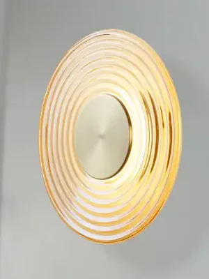 LED nástěnné světlo Cleo, jantarová/mosazná barva, Ø 30 cm, sklo Kup Teď