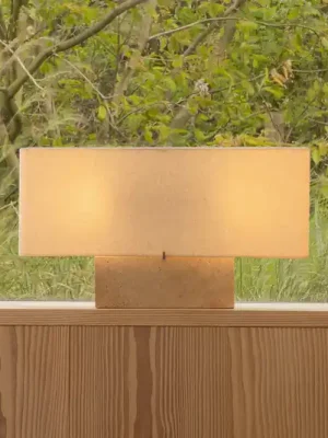 Vrácení Zdarma Stolní lampa Audo Nonna, travertinová/písková barva, výška 30 cm