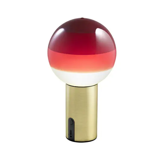 MARSET Akumulátorová stolní lampa Dipping Light, červená/mosazná, stmívatelné Přímo Od Výrobce