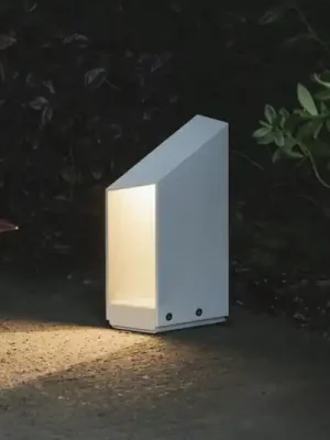 Výhodná Nabídka MARSET LED podstavec Domus, výška 26 cm, bílá, hliník