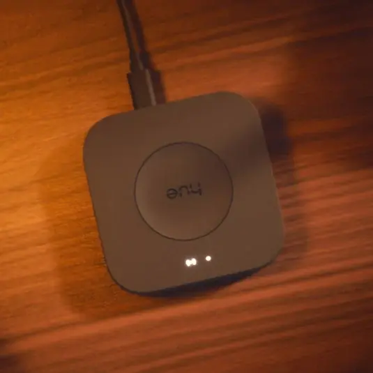 Časově Omezené Philips Smart Home centrální jednotka Hue Bridge Pro, černá