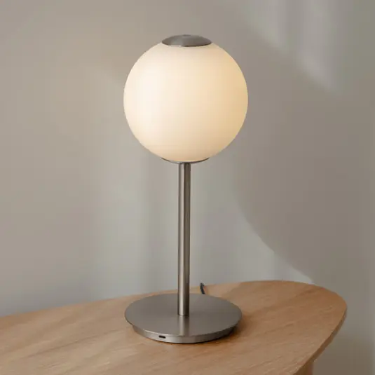 UMAGE LED stolní lampa Audrey, ocelová barva, výška 37 cm Akce