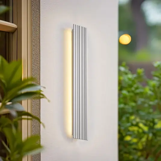 Horká Nabídka Venkovní nástěnné LED svítidlo Lucande Melira, délka 60 cm, světle šedé