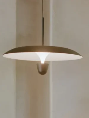 New Works LED závěsné světlo Kantarell, Ø 55 cm, černé Pouze Dnes