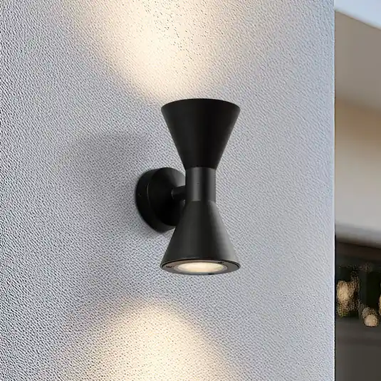 Vrácení Zdarma Lucande Venkovní nástěnné svítidlo Xalor, černé, IP65, kov, GU10
