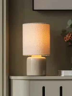 Aktuální Globen Lighting stolní lampa Florian, bílá/béžová, výška 39 cm