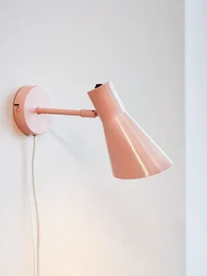 Dyberg Larsen Nástěnné světlo DL12, růžové, kabel, E27, kov Časově Omezené
