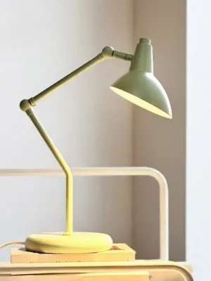 Ihned K Objednání Dyberg Larsen stolní lampa Vela, mátová, výška 45 cm