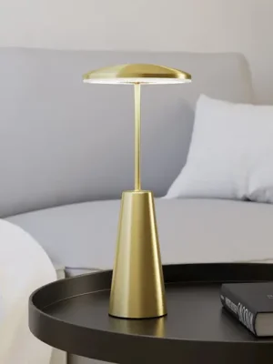 Přímo Od Výrobce LED svítidlo na akumulátor Piccola, mosazná barva, výška 28 cm, IP54
