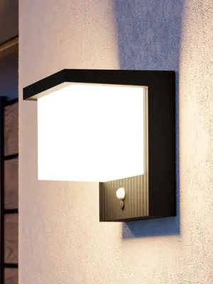 Nejlepší Cena Solární nástěnná lampa LED Frigento, černá, výška 15 cm, senzor