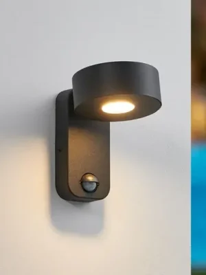 Venkovní nástěnné svítidlo Palosco, černá, výška 17 cm, kovová, se senzorem Poslední Šance