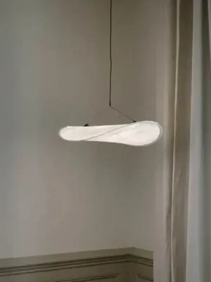 Novinka Závěsné světlo LED New Works Tense, Ø 55 cm, bílé, stmívatelné