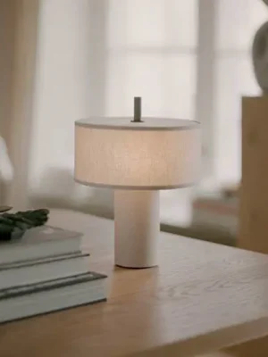 NEW WORKS LED stolní lampa na akumulátor Margin, béžová, CCT, stmívatelné Pouze Dnes