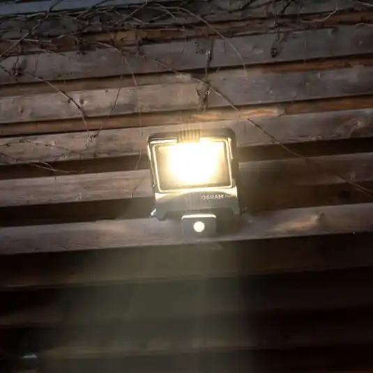OSRAM venkovní bodové osvětlení ENDURA FLOOD, šedý, senzor 50 W 840 IP44 Přímo Od Výrobce