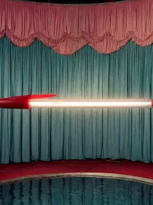 Akční Nabídka SELETTI LED závěsné světlo BIC, červené, délka 173 cm