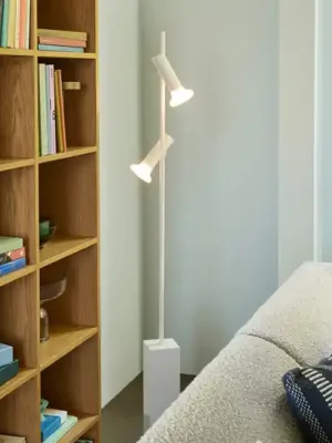 Sada stojacích lamp, světle šedá, výška 160 cm, železo/sklo, 2ramenná Jen Po Omezenou Doba