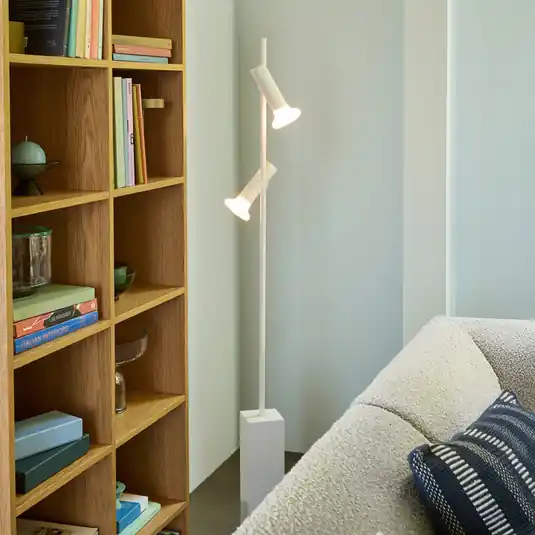 Sada stojacích lamp, světle šedá, výška 160 cm, železo/sklo, 2ramenná Jen Po Omezenou Doba