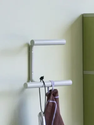 Nástěnný věšák Flip, světle šedý, šířka 20 cm, kov Top Prodej