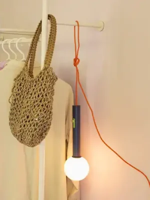 LED nástěnné světlo Talk, modrá/oranžová, délka 30 cm, železo/sklo Nejlepší Volba
