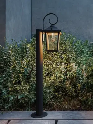 Aktuální Philips osvětlení cesty Buzzard, černé, 75 cm, IP44, E27