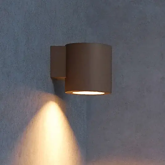 Venkovní nástěnné svítidlo Philips Fylx, hnědé, kovové, IP44, GU10 Ověřený