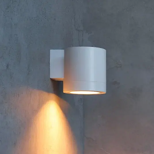 Venkovní nástěnné svítidlo Philips Fylx, bílé, kovové, IP44, GU10 Novinka