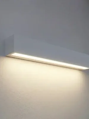 Venkovní nástěnné svítidlo Lucande Lengo, 50 cm, bílé, směrované dolů, 3000 K Tovární Cena