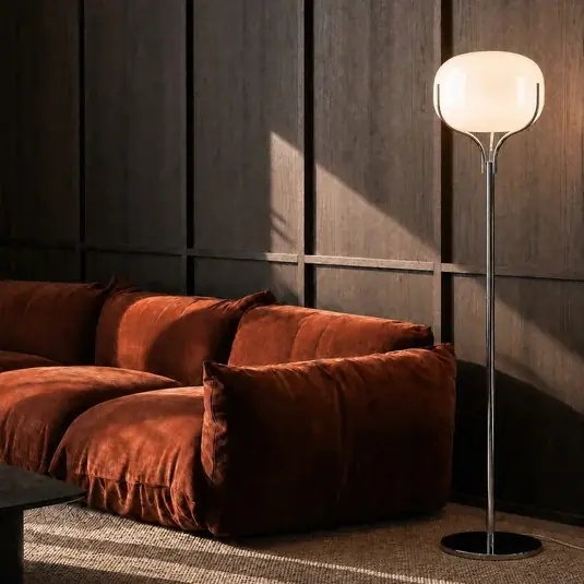 Stojací lampa Lucande Christo, výška 160 cm, chrom/bílá, sklo Značkový