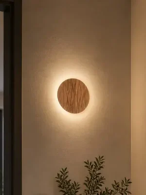 Cenový Hit LED nástěnné světlo Atacama, v barvě dubu, Ø 19 cm, dřevo
