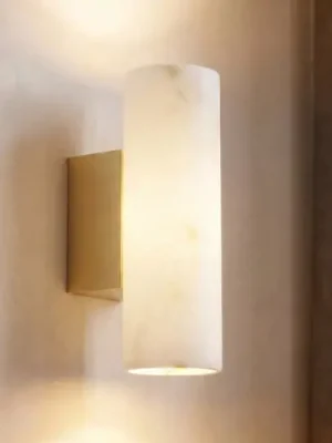 Oblíbený LED nástěnné světlo Lucande Tavira, alabastrová barva, světlo směřující