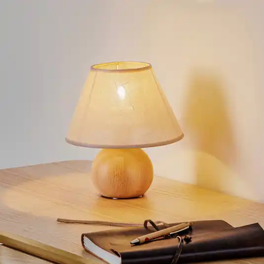 Sleva Envostar Gill stolní lampa, dřevo přírodní/stínidlo na lampu béžové