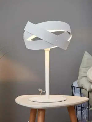 Nejprodávanější Stolní lampa Tornado bílá