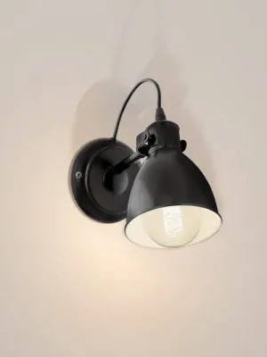 Vintage nástěnné světlo Priddy, černé Nová Kolekce