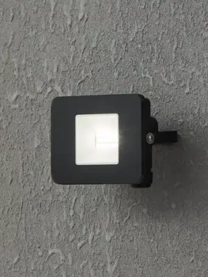 Faedo 3 LED venkovní reflektor v černé barvě, 10W Speciální Cena