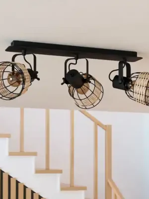 Originální Stropní spot Anwick 1 ratanový dekor, tři zdroje