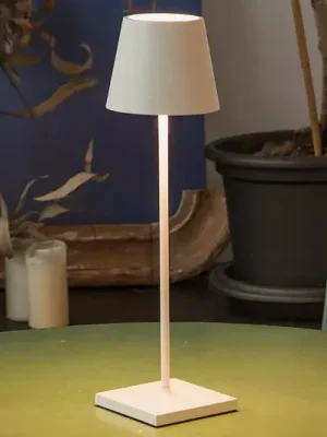 LED stolní lampa Toc s USB nabíječkou, IP54, bílá Levný