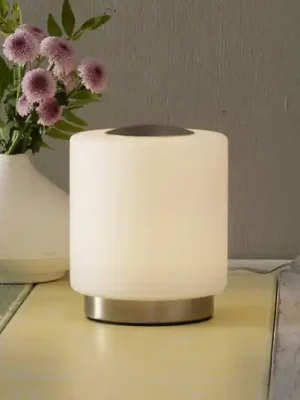 Nová Kolekce Stmívatelná stolní lampa Simi s dotykovou funkcí