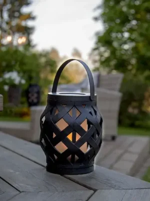 Objednat Nyní LED lucerna Flame Lantern, černá, výška 16 cm