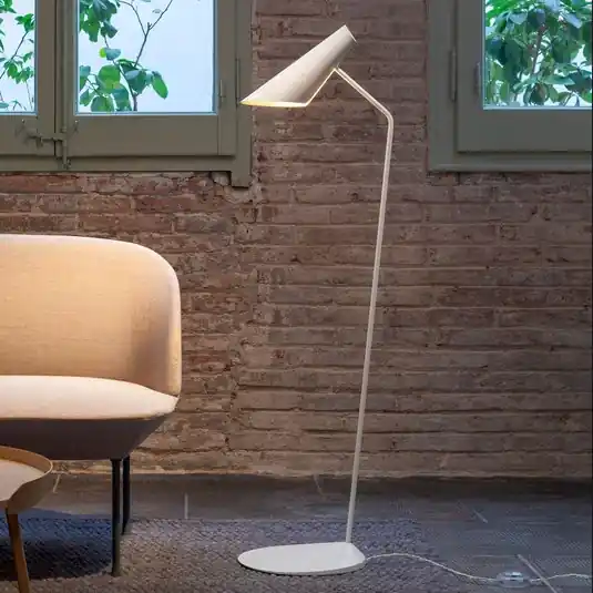 Akce Vibia I.Cono 0712 Designová stojací lampa, bílá