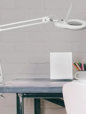 Levný MAULviso LED lupa, bílá, výška 50 cm, svorka