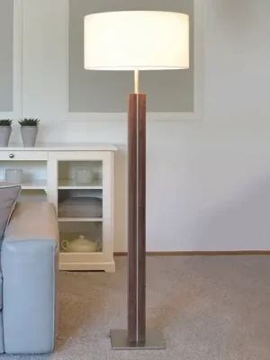 Sleva HerzBlut Dana stojací lampa, ořech, bílá