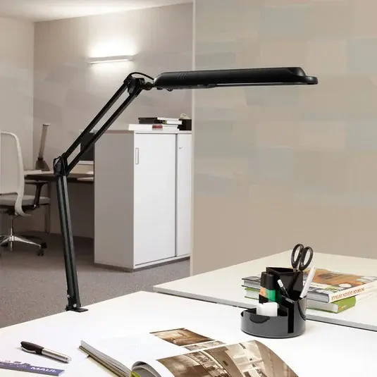 Koupit Online LED stolní lampa MAULatlantic, černá, výška 38 cm, svěrná patice